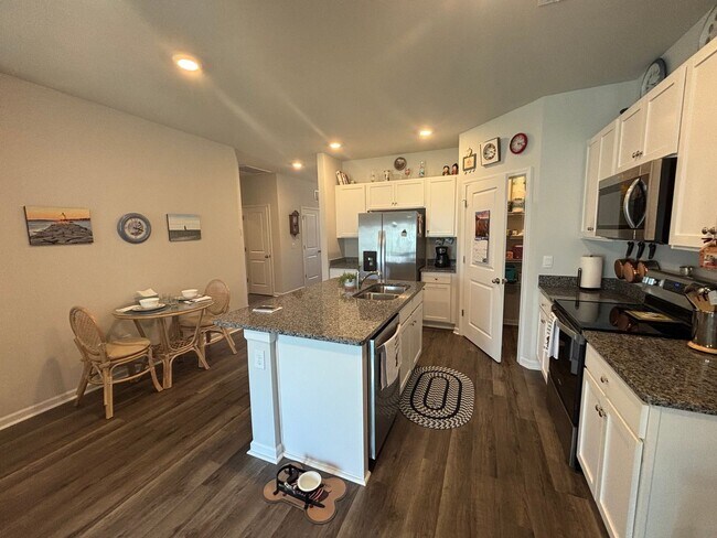 Building Photo - 4266 Coralbead Ln