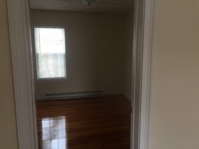 Photo - 5 N Worcester St Apartment