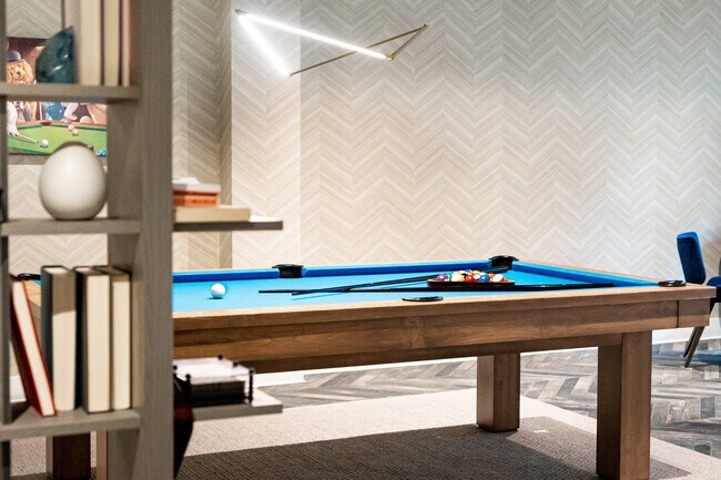 Sala social - The Millennia