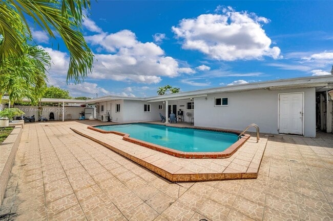 Foto del edificio - 1360 W 4th Ln