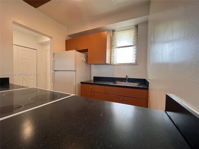 Building Photo - 665 NE 83rd Terrace