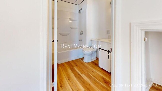 Foto del edificio - 148-150 Third St. Apt.-4