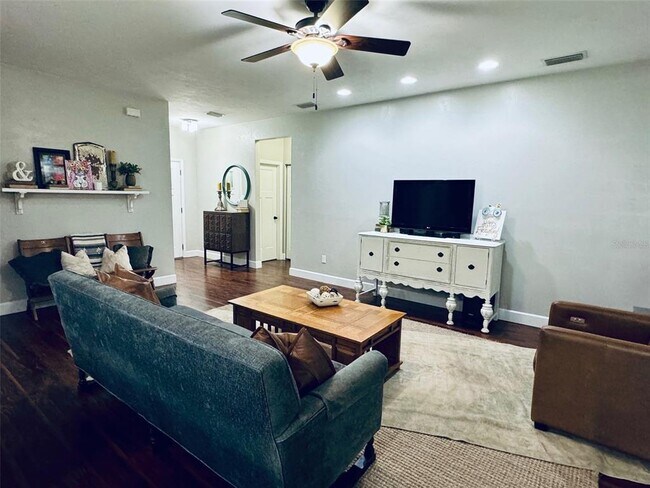Foto del edificio - 16686 NW 194th Terrace