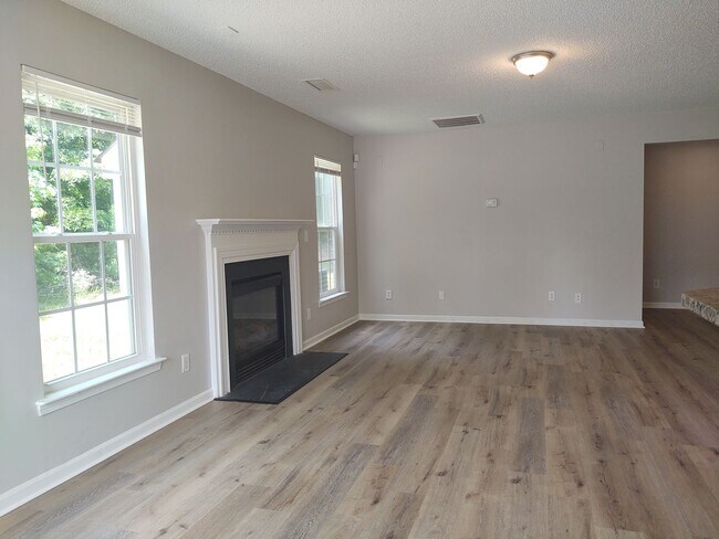 Building Photo - Check out this beautiful home on a corner ...
