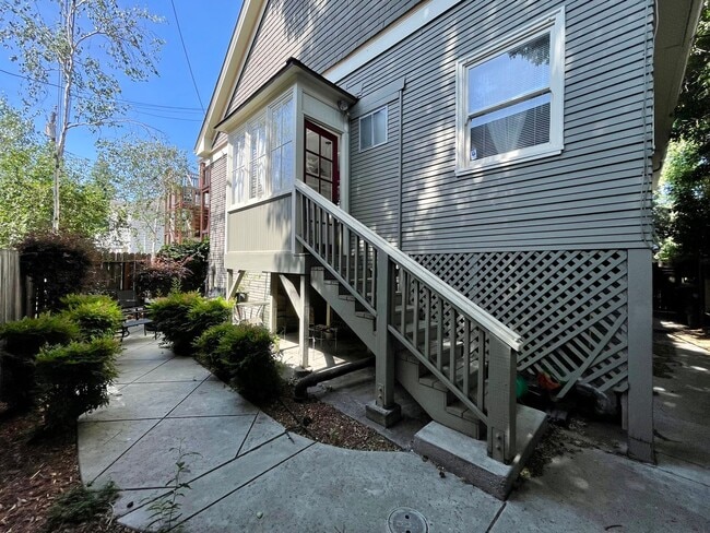 Building Photo - 1409-1411 18th Street
