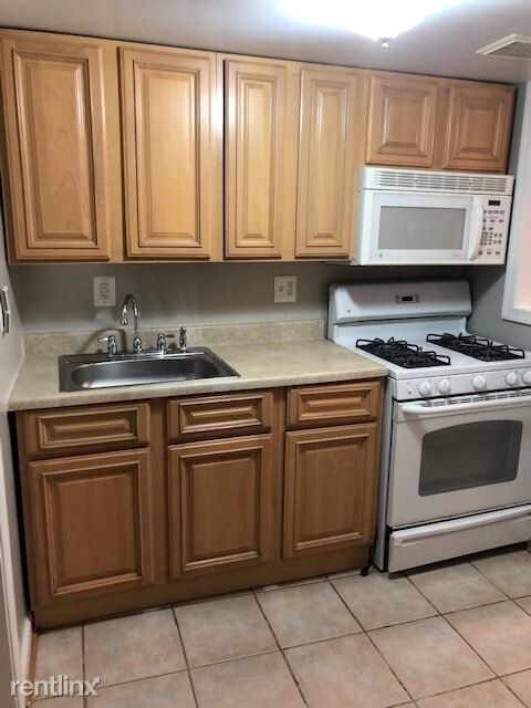Foto del edificio - 1 br, 1 bath House - 812 Whittier Pl NW