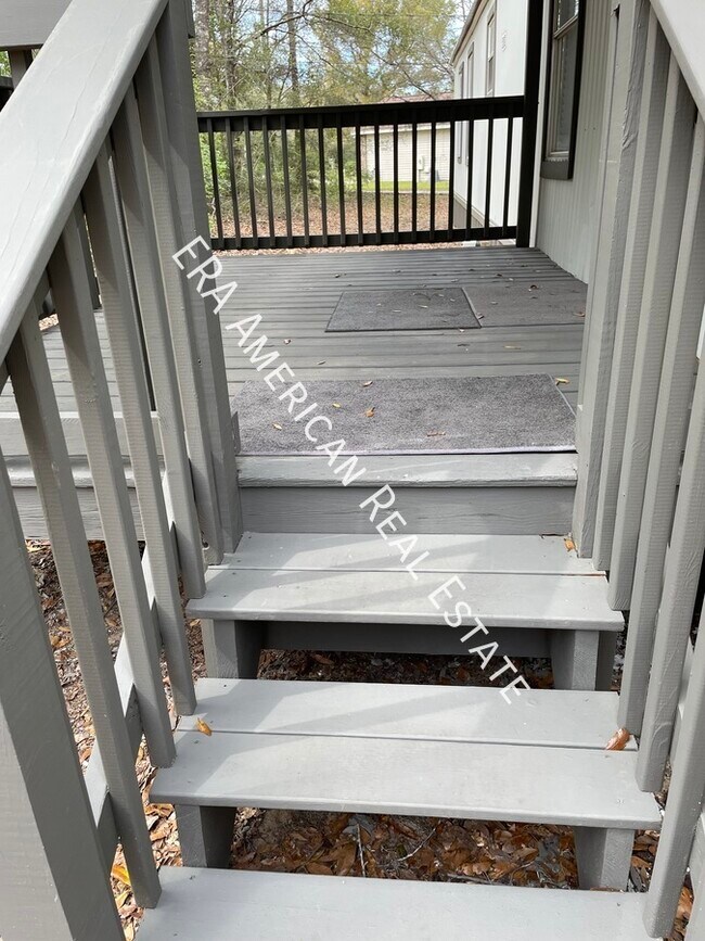 Foto del edificio - 5975 Staff Rd