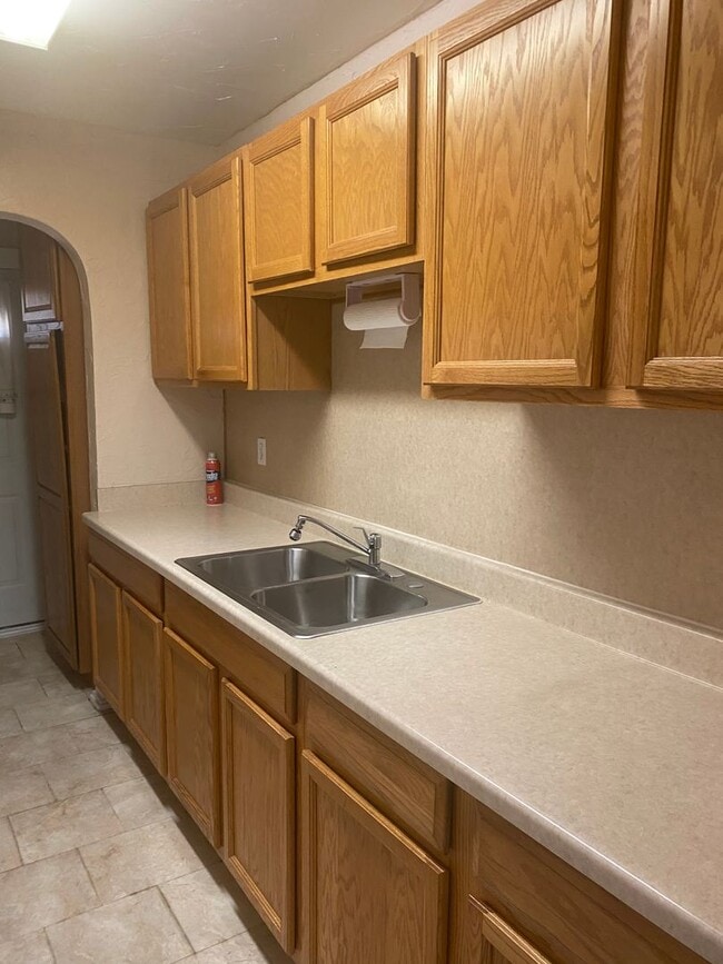 Photo - 2 bed 1 bath for lease near downtown House