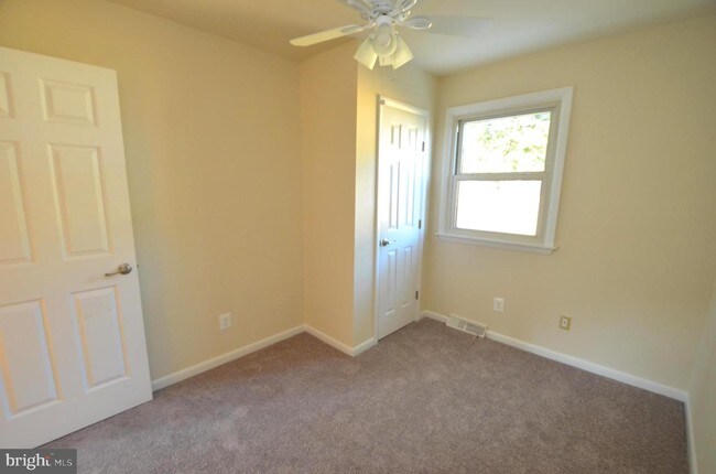 Building Photo - 1740 Elkridge Dr