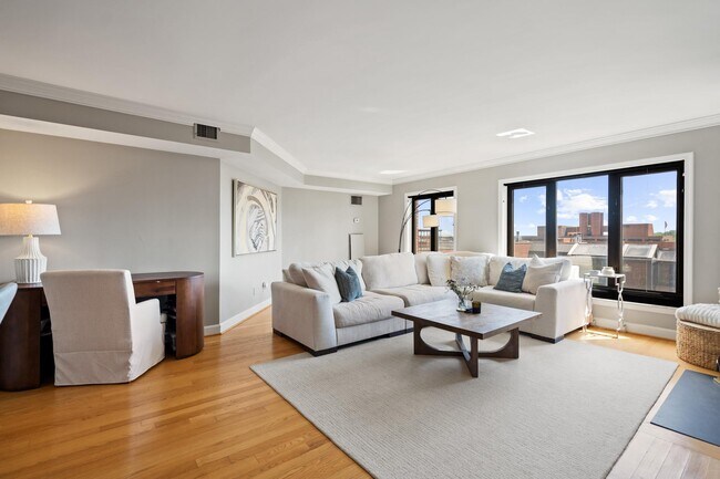 Foto del edificio - 1080 Wisconsin Ave NW