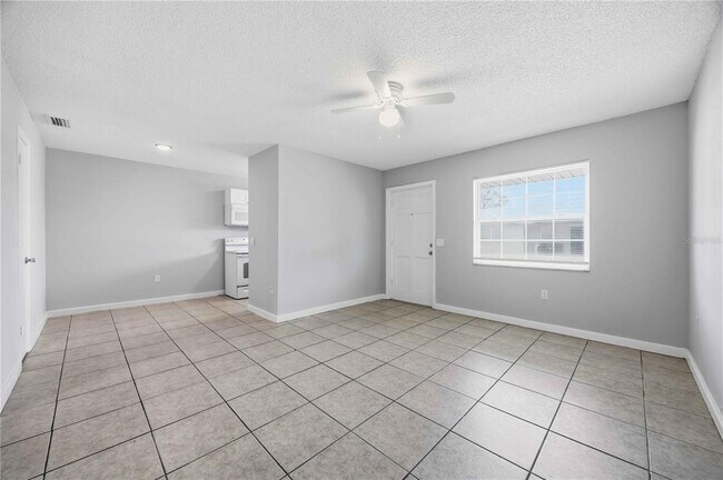 Building Photo - 1118 Melody Ln