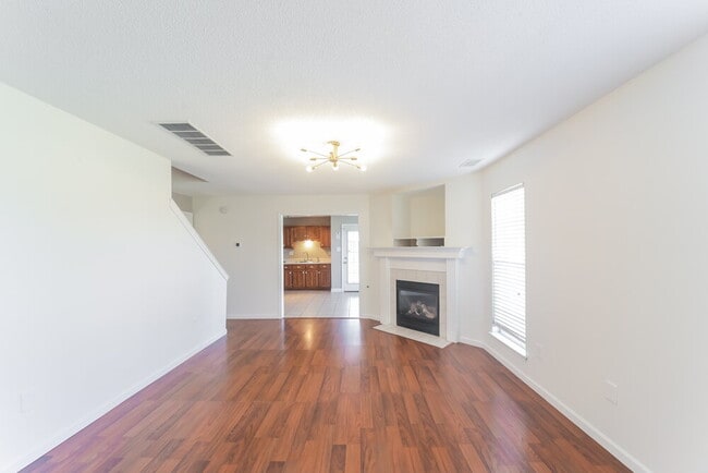 Building Photo - 5375 Pollard Dr