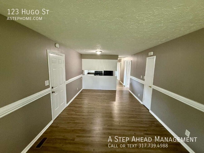 Building Photo - 123 Hugo St