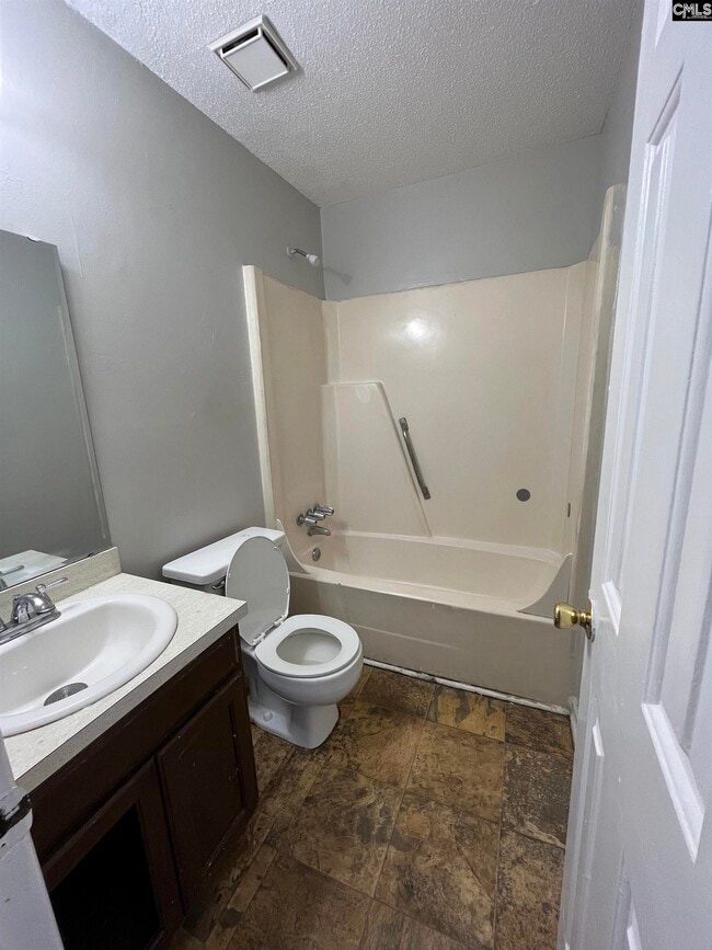 Building Photo - 114 Villa Ct