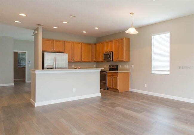 Building Photo - 17843 Cunningham Ct