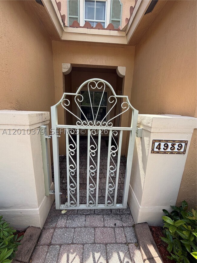 Foto del edificio - 4939 N Harbor Isles Dr