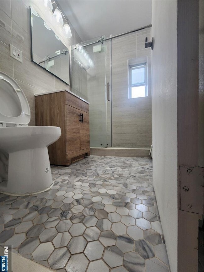 Building Photo - 68 W Main St