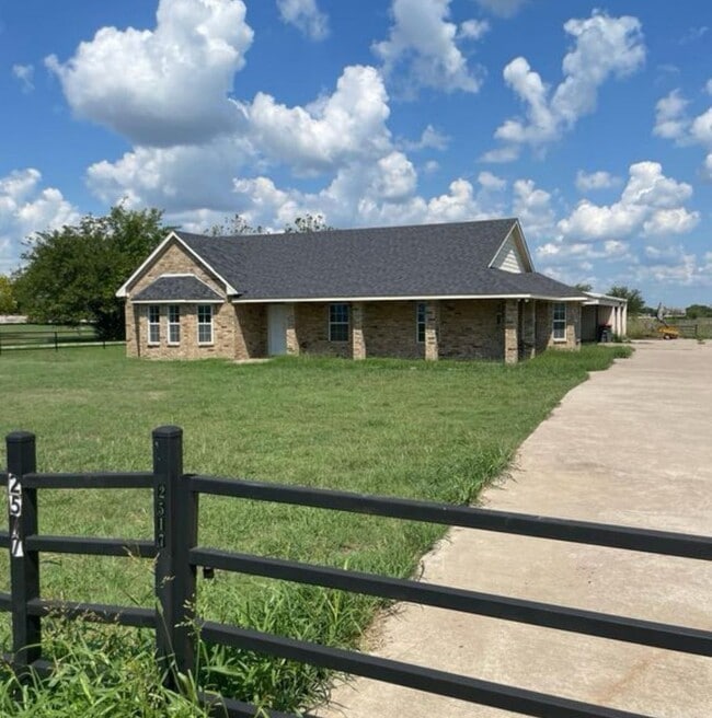 Building Photo - 2517 Farm To Market Road 2862