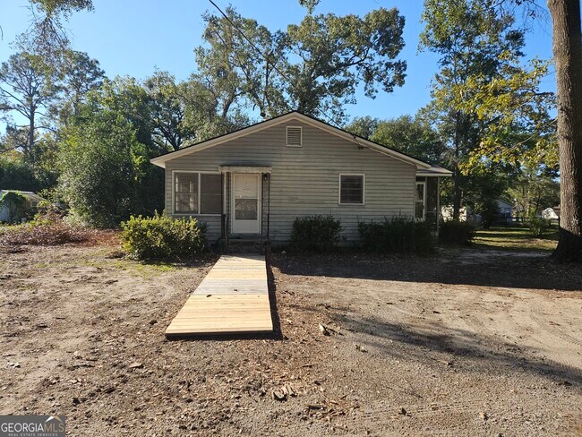 Foto del edificio - 344 E Main St