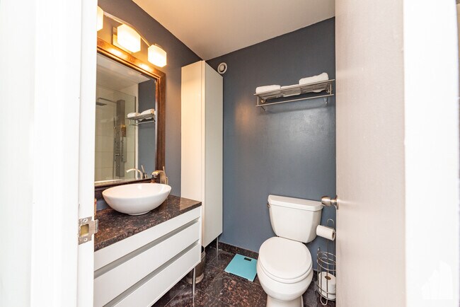 Foto del edificio - 10 E Ontario St