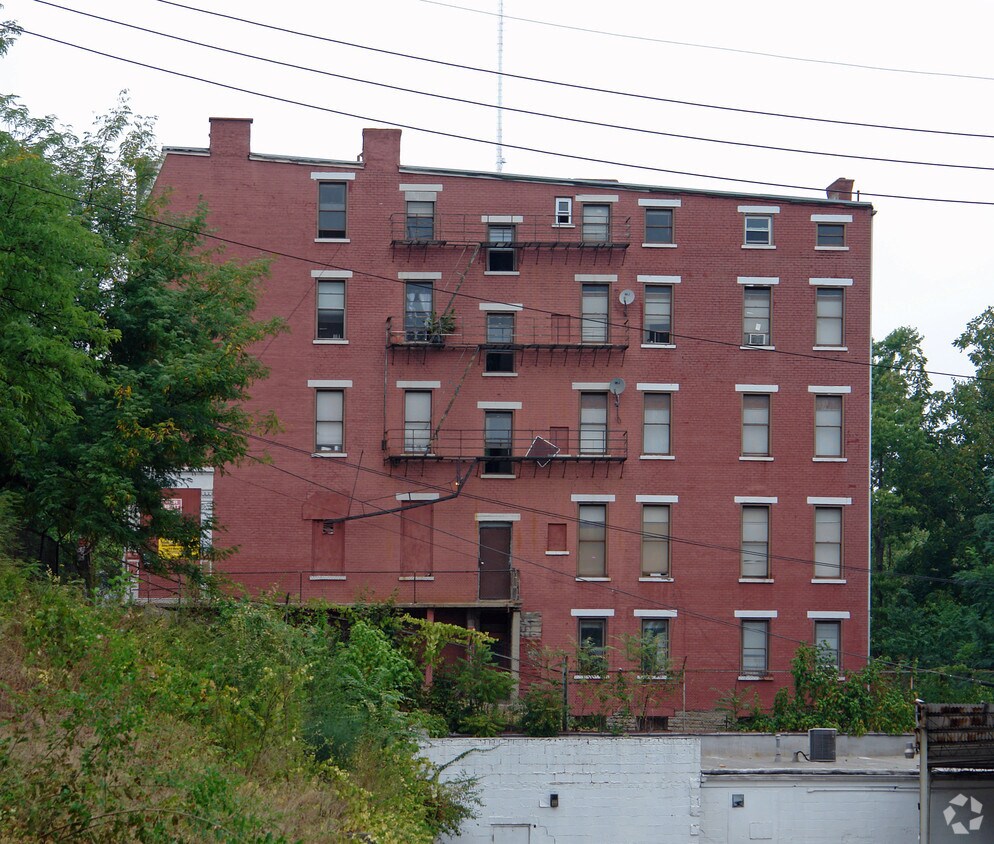 Building Photo - 1434 State Ave