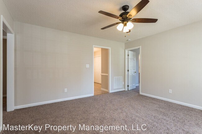 Building Photo - 3 br, 2 bath House - 1021 Amber Acres Lane