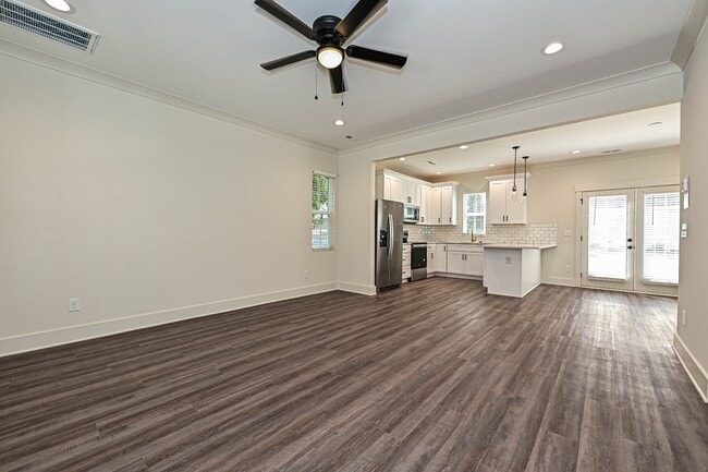 Photo - 729 Wabash Ave House