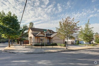 Building Photo - 12533 NE 101st St