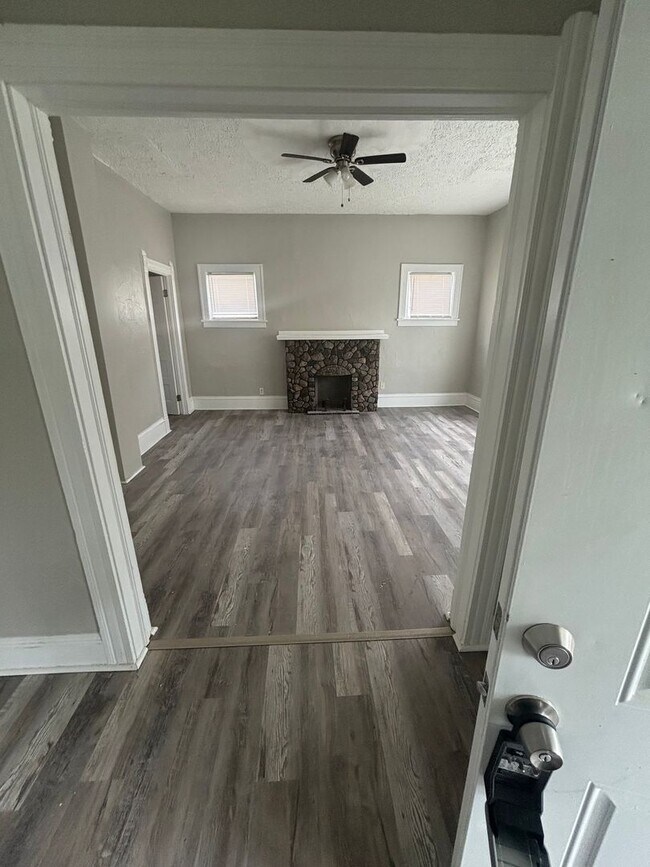 Foto del edificio - Section 8 Accepted - Spacious 4br/2ba Home