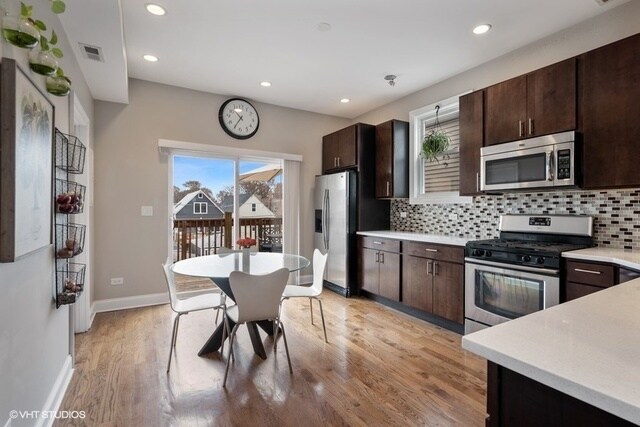 Foto del edificio - 2931 N Dawson Ave