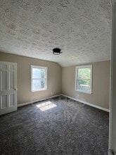 Building Photo - 59 N Waverly St