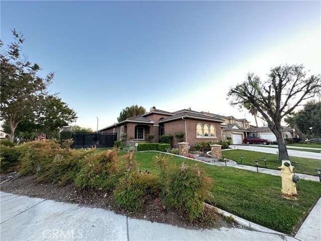 Building Photo - 14589 San Remo Dr