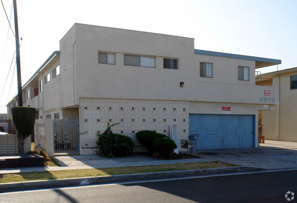 11970 Grevillea Ave, Hawthorne, CA 90250 Apartments in Hawthorne, CA