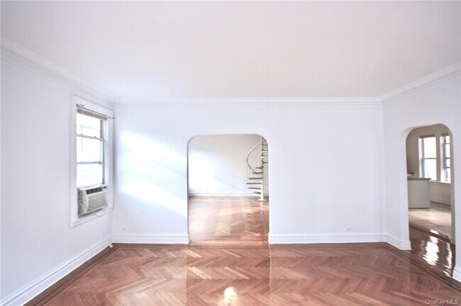 Foto del edificio - 2969 Perry Ave