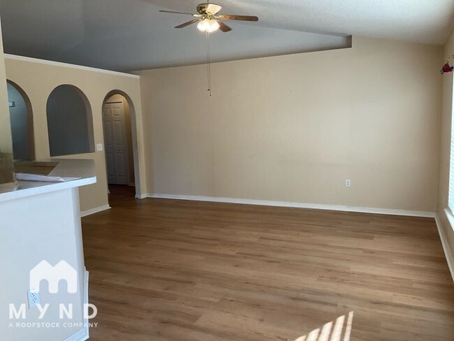 Foto del edificio - 12244 Pine Bluff St