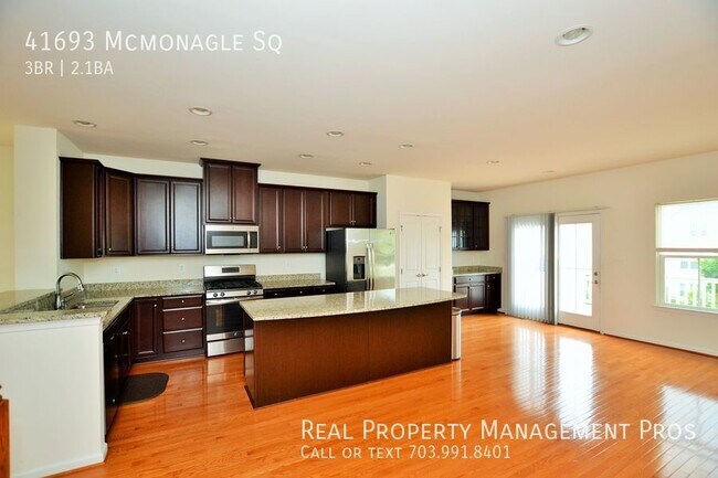 Foto del edificio - 41693 McMonagle Square