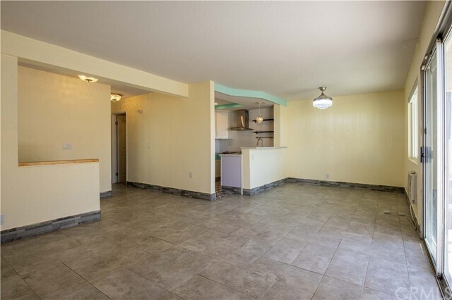 Building Photo - 26152 Los Viveros