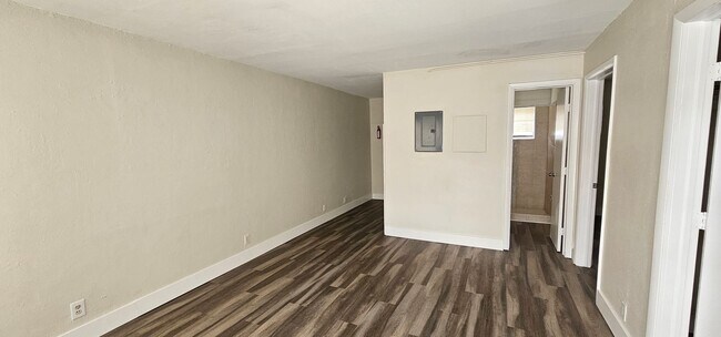 Foto del edificio - 3041 Second Street