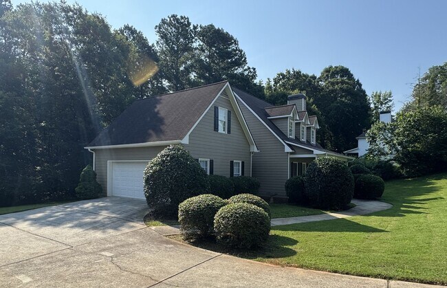 Building Photo - Great 3br House (plus Bonus Room) in East Athens!
