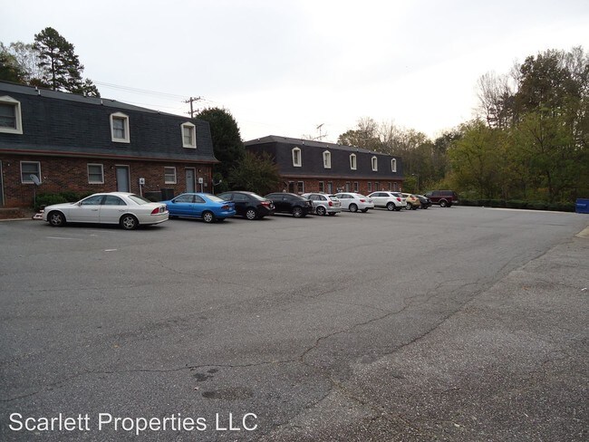 Foto del edificio - 3443 Section House Rd