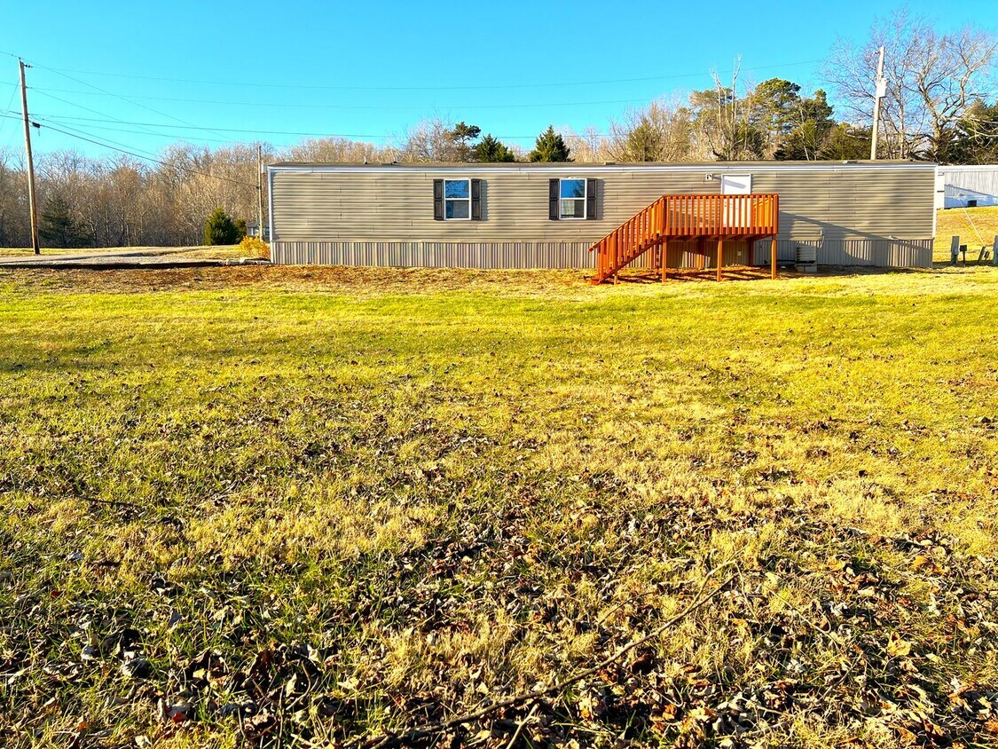 Primary Photo - Louisville 37777 - 3 bedroom, 2 bath home ...