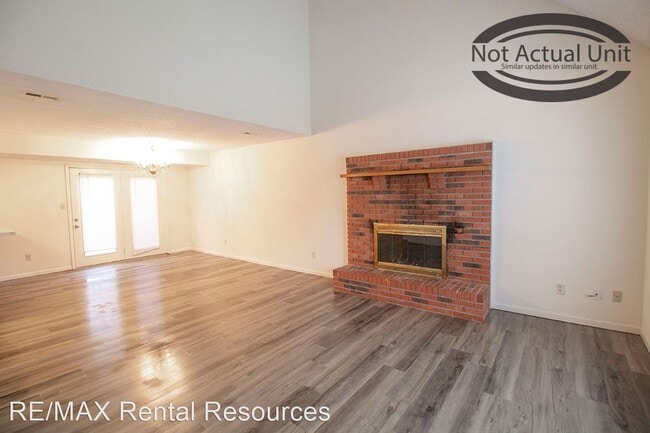 Building Photo - 3 br, 2.5 bath House - 1913 Green Leaves Ct