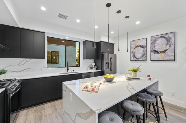Foto del edificio - 18303 Oakbury Cir