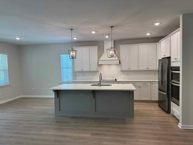 Building Photo - Bailey's Cove at Hilton Head Island | Where coastal living meets effortless elegance.