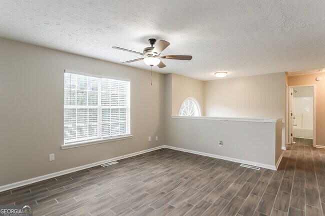 Foto del edificio - 382 Pleasant Way