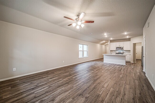 Foto del edificio - 1903 Brushy Cedar Ct