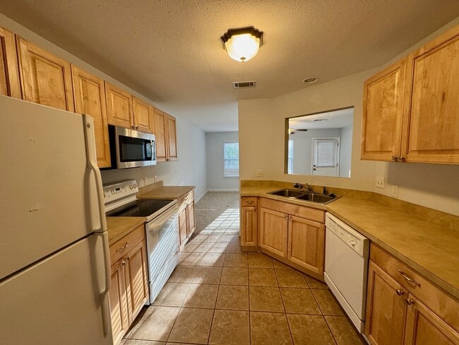 Foto del edificio - 208 Sawyer Ln