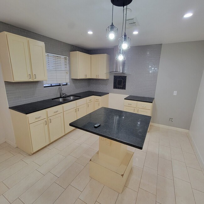 Foto del edificio - 3818 N Lost Creek Loop
