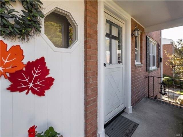 Foto del edificio - 11 Milford Ln