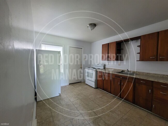 Foto del edificio - Studio, 1 bath 4plex - 702 South Sycamore ...